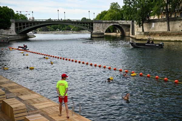 FRANCE-ENVIRONMENT-WEATHER-LEISURE