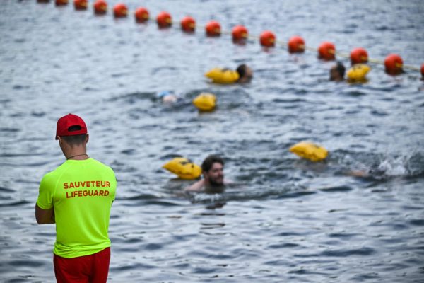 FRANCE-ENVIRONMENT-WEATHER-LEISURE
