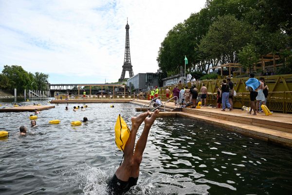 FRANCE-ENVIRONMENT-WEATHER-LEISURE