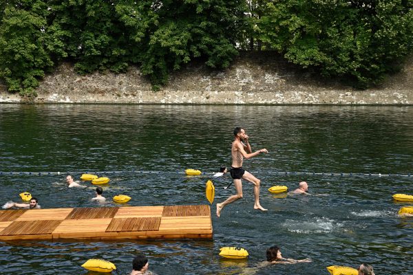 FRANCE-ENVIRONMENT-WEATHER-LEISURE
