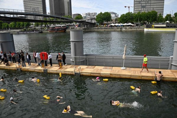 FRANCE-ENVIRONMENT-WEATHER-LEISURE