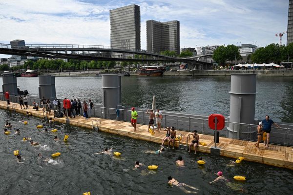 FRANCE-ENVIRONMENT-WEATHER-LEISURE
