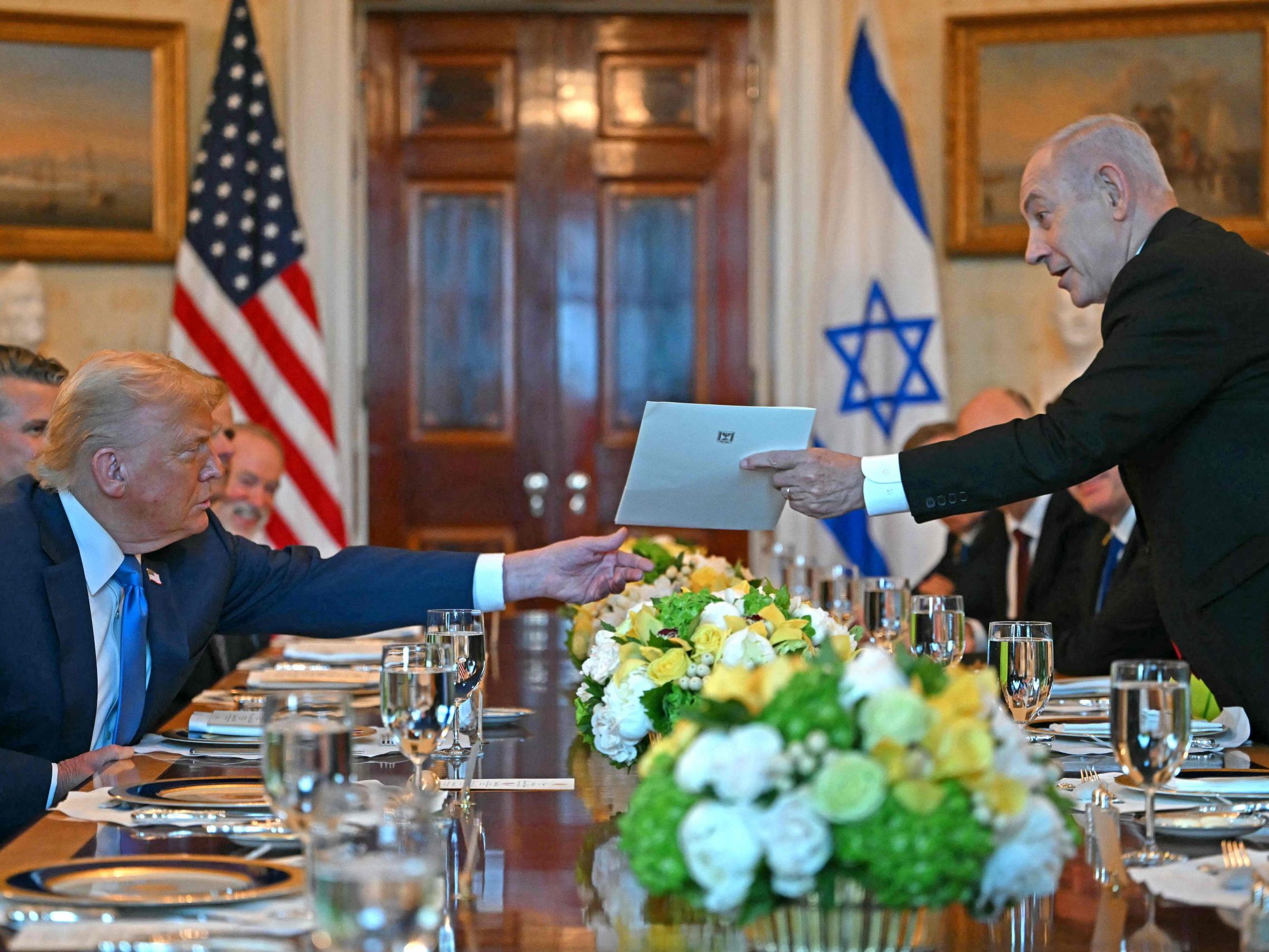 Israels Premier Netanyahu schlägt Trump für Friedensnobelpreis vor – Gespräch über Gaza-Umsiedlung und Waffenruhe mit der Hamas.