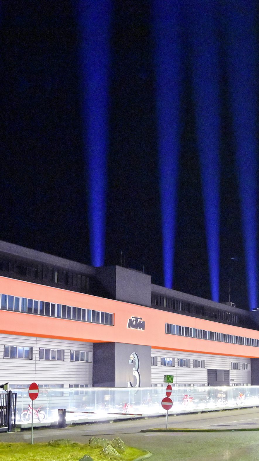 Am Montag endet der dreimonatige Produktionsstopp bei KTM.