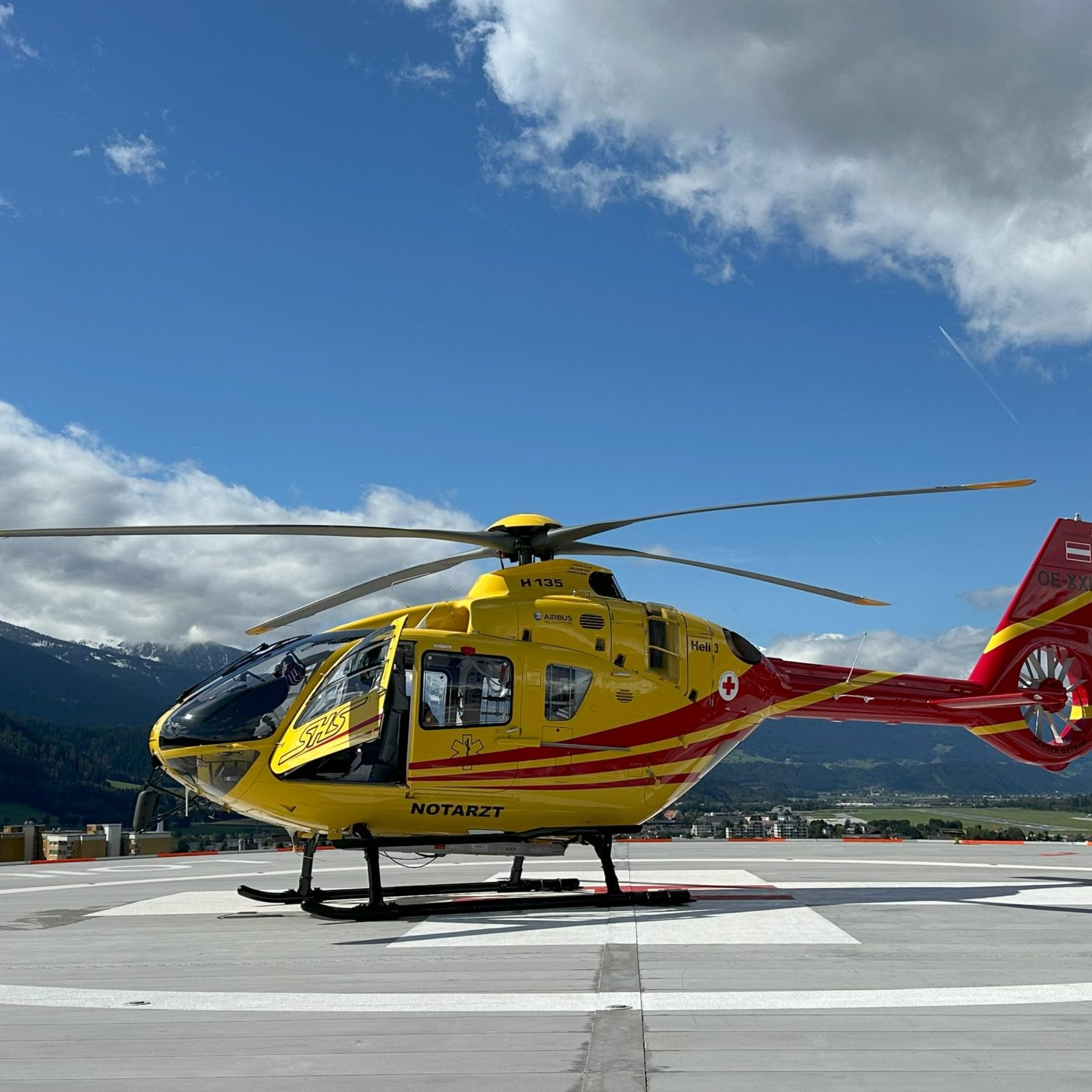 Ein Rettungshubschrauber von S.H.S., der jetzt zur Vorarlberger Firmengruppe Wucher gehört.