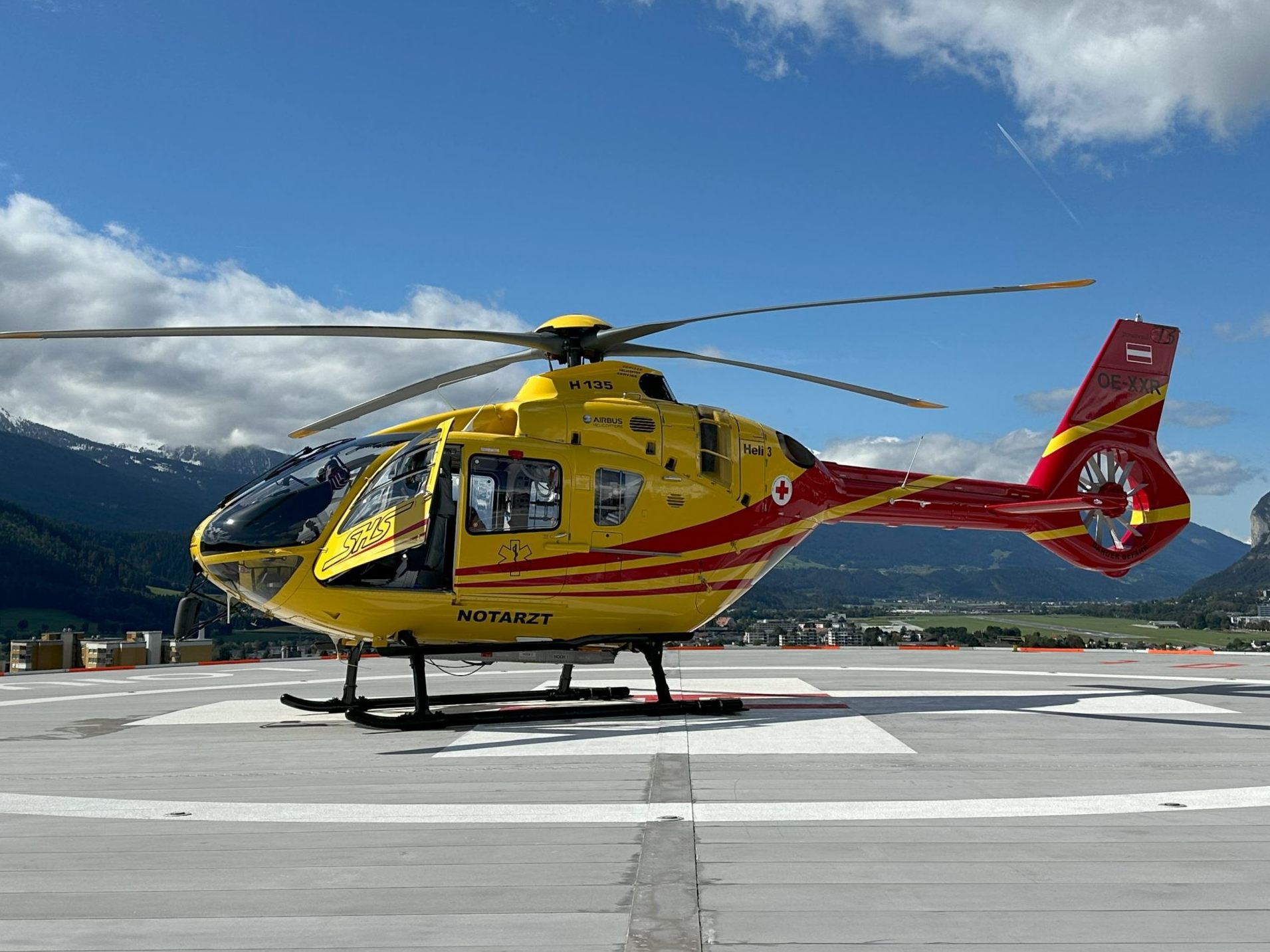 Ein Rettungshubschrauber von S.H.S., der jetzt zur Vorarlberger Firmengruppe Wucher gehört.