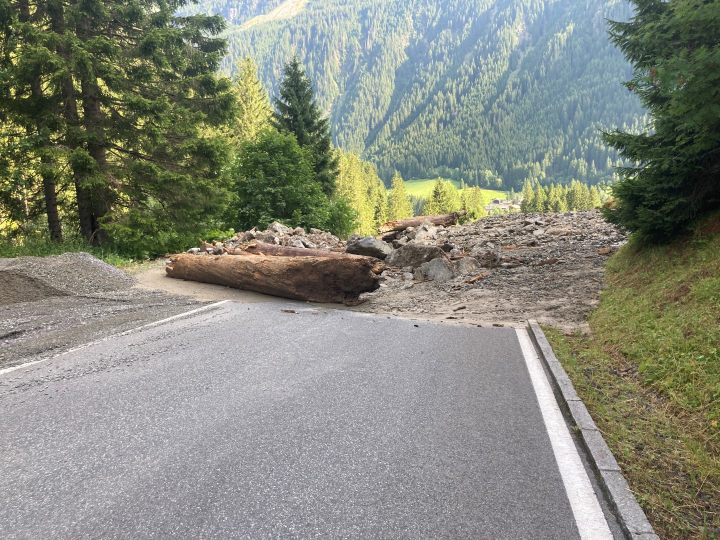 Alpska cesta Silvretta-Hochalpenstraße ostaja zaprta zaradi novih poškodb