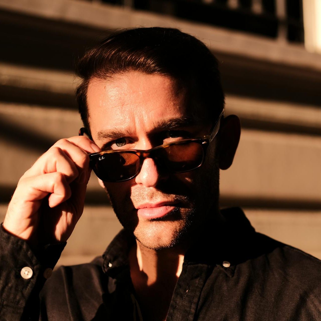 Was sind die sechs Eigenschaften, die Menschen „cool" machen?