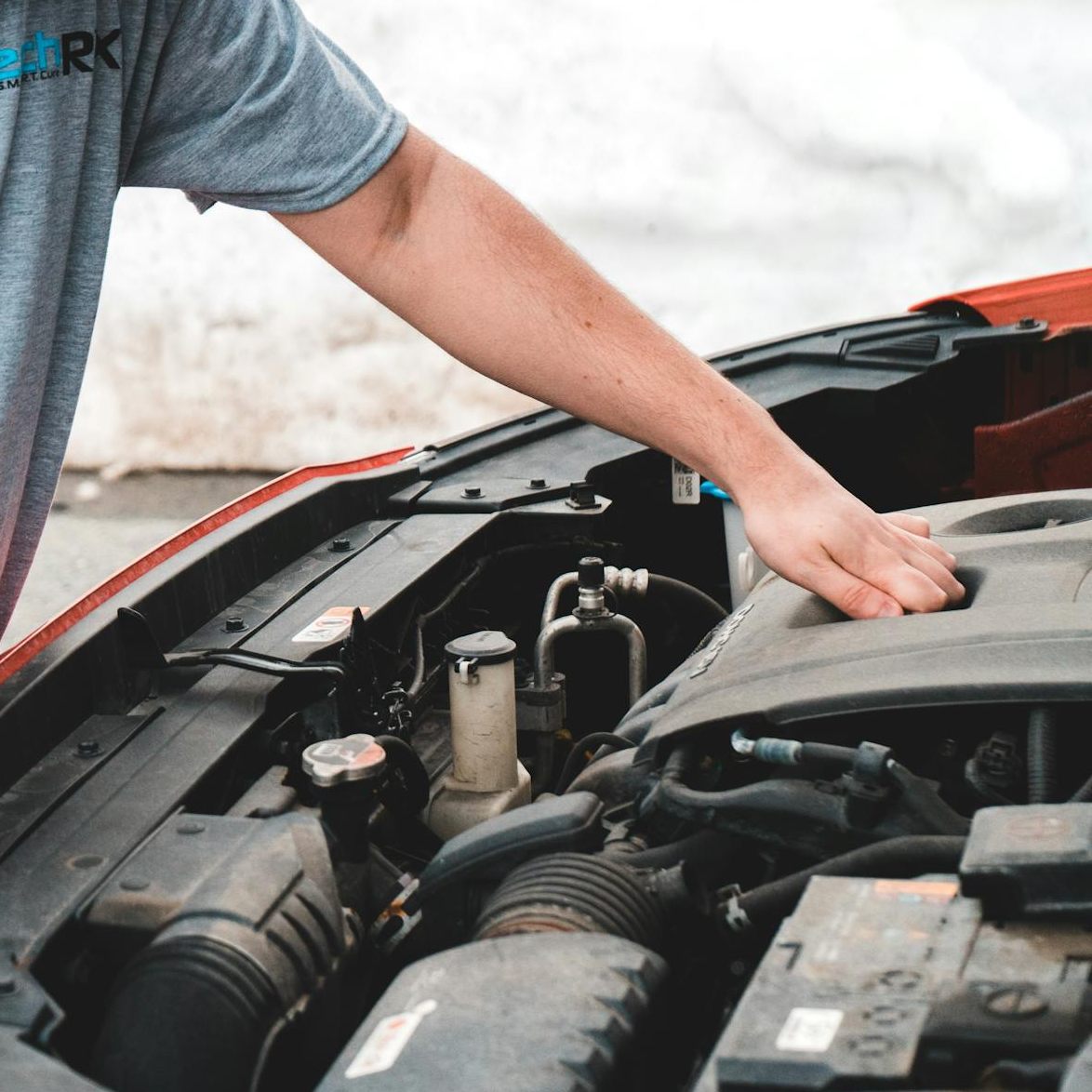 Steuerkettenproblem bei 1.5-BlueHDi-Motoren: Stellantis ruft über 140.000 Fahrzeuge zurück – kostenlose Prüfung und verlängerte Garantie.