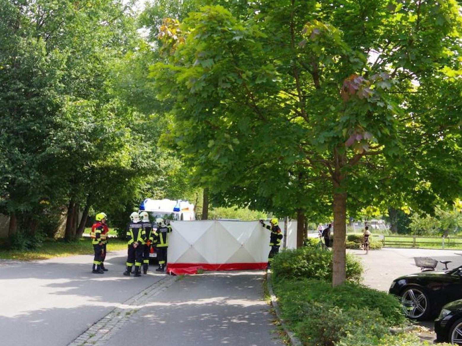 Dank den Ersthelfern und Rettungskräften konnte der 75-Jährige Mann erfolgreich reanimiert werden.