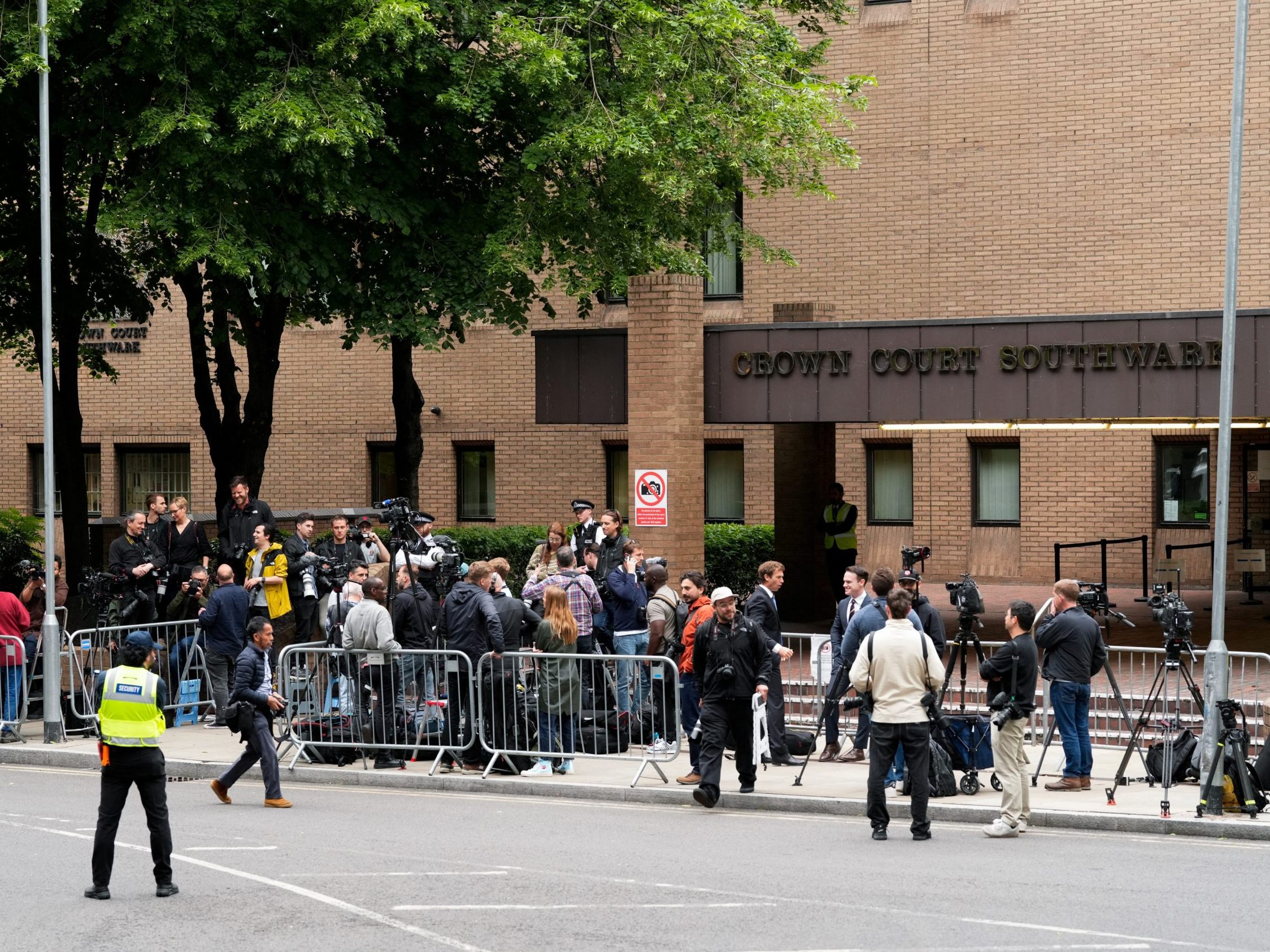 Die Verhandlung fand vor dem Southwark Crown Court in London statt. Die Verhandlung fand vor dem Southwark Crown Court in London statt.