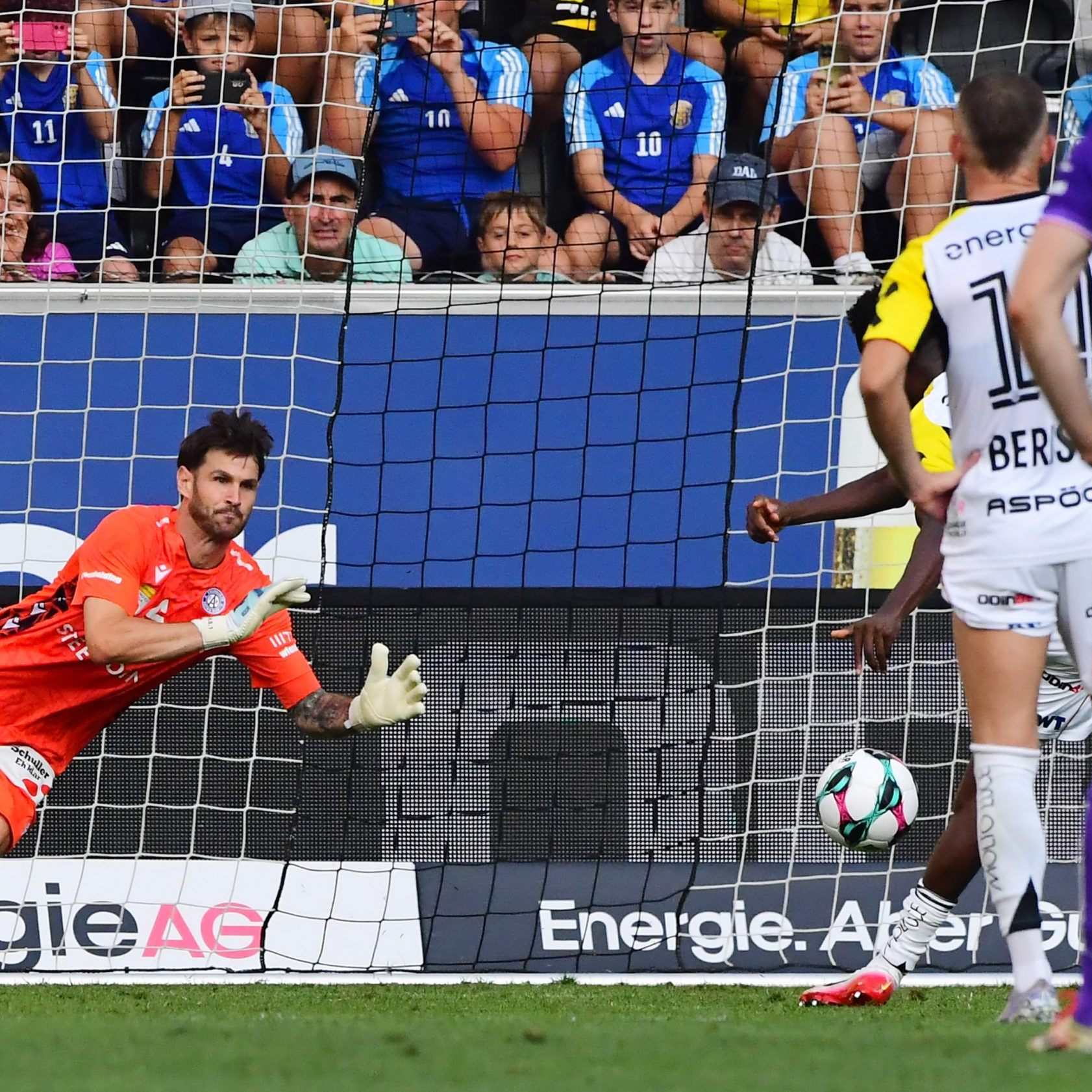 Das 2:1 für den LASK gegen die Wiener Austria per Elfmeter.