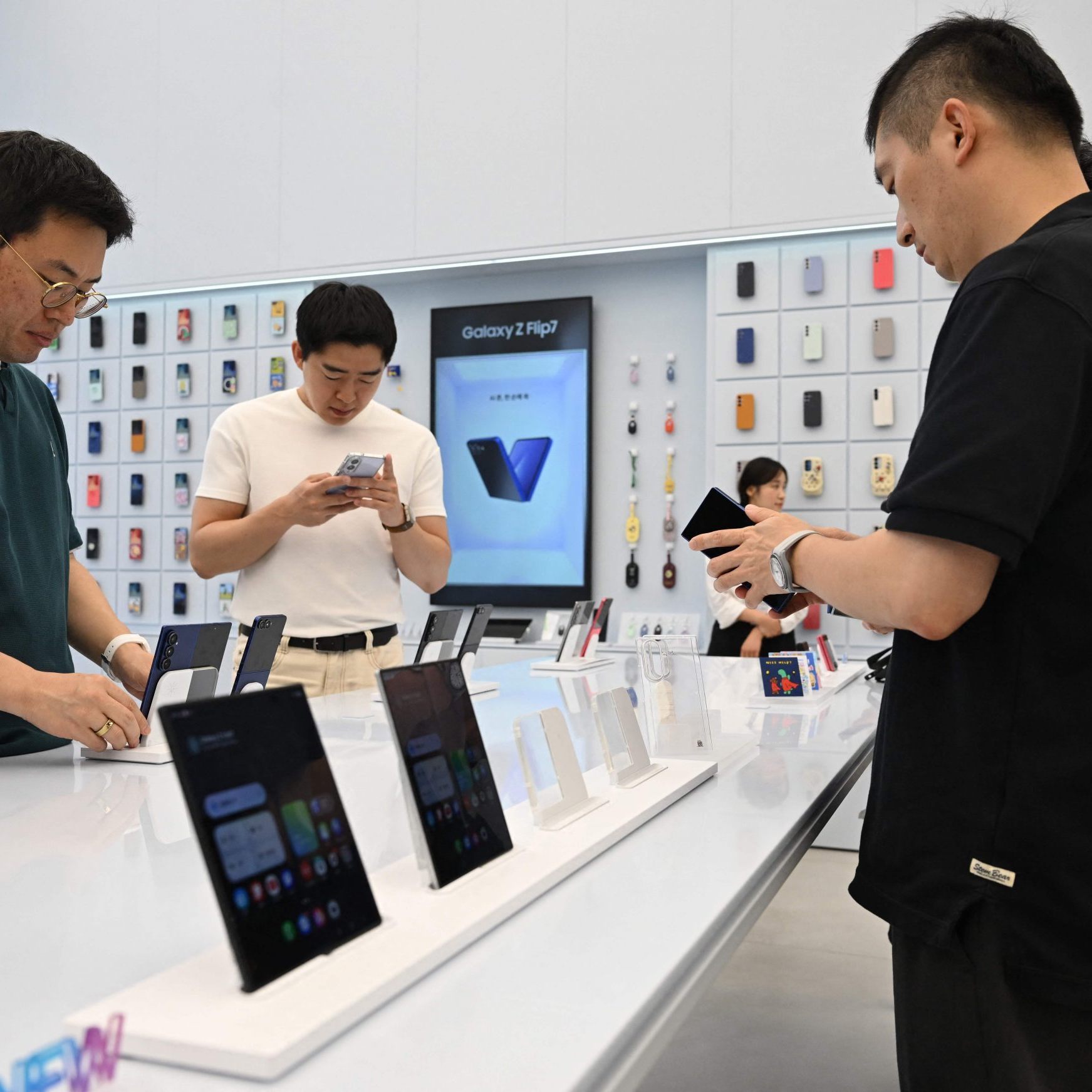 Ein Gaming-Handy aus China führt das Juli-Ranking von AnTuTu an. Samsung fällt aus den Top Ten. Neue Chips könnten im Herbst für Bewegung sorgen.