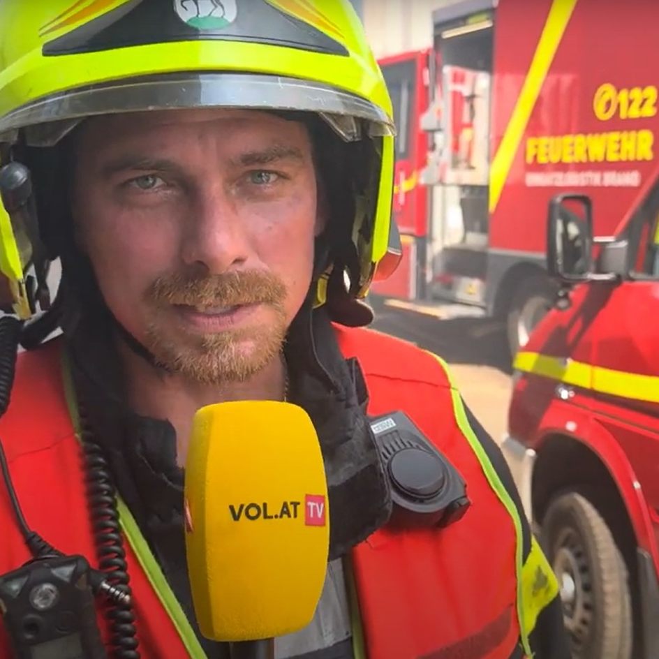Einsatzleiter Rainer Büsel im VOL.AT-Interview.