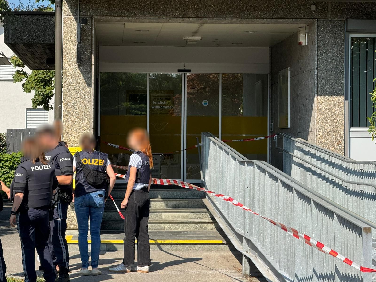 Raubüberfall auf Post in Götzis – Täter flüchtig Raubüberfall auf Post in Götzis – Täter flüchtig