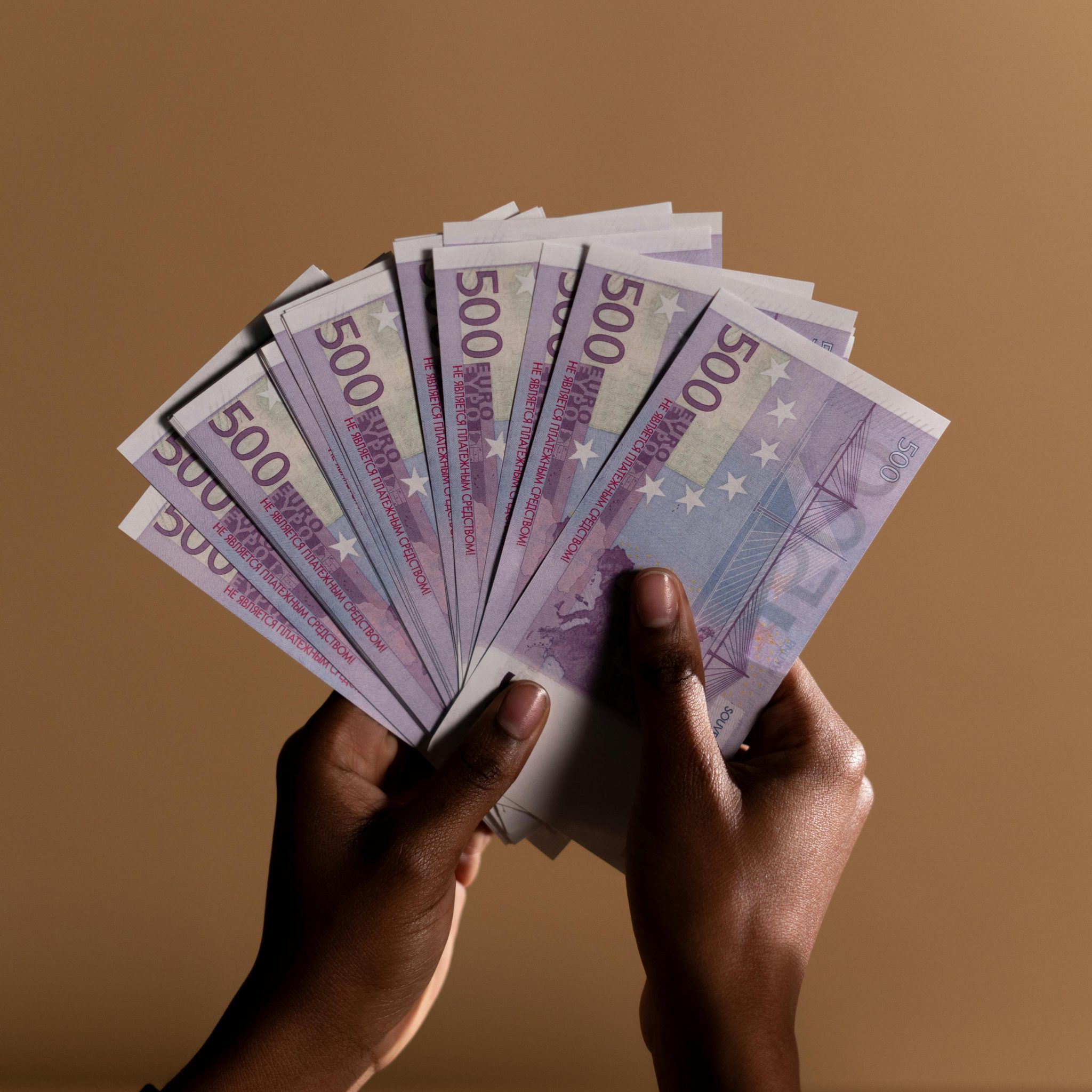 Die Lohnsteuergrenzen steigen 2026 um 1,75 %. Wer wie viel mehr Netto erhält, zeigt die neue Prognose zur Steuerentlastung.