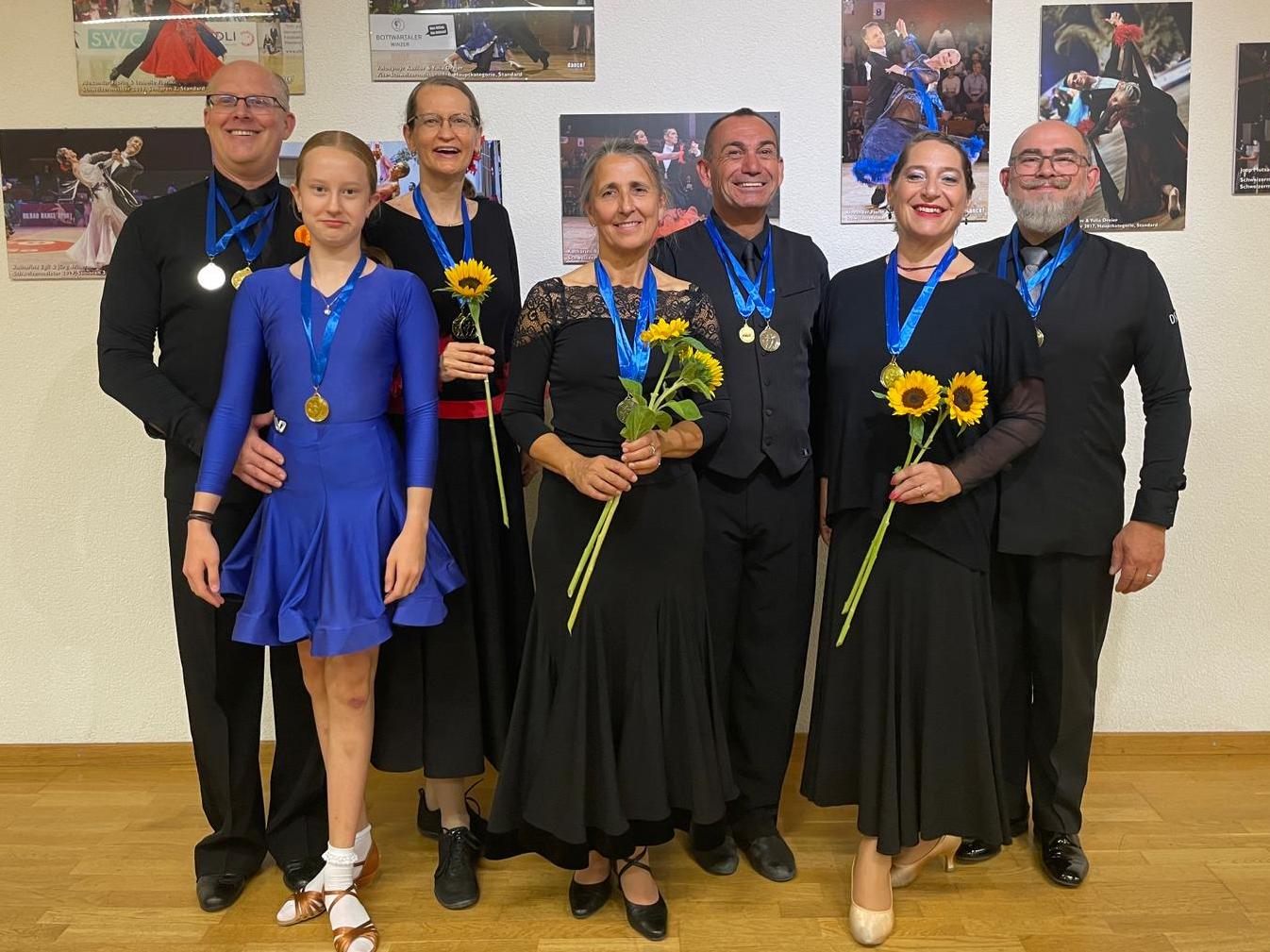 v.l.: Hanno Froese, Hannah Froese, Petra Findeisen, Tanja Häfele, Robert Diem, Heidi Willam-Barabas, Joe Barabas v.l.: Hanno Froese, Hannah Froese, Petra Findeisen, Tanja Häfele, Robert Diem, Heidi Willam-Barabas, Joe Barabas