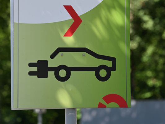 Die Asfinag will mehr E-Ladestationen auf den Autobahnen