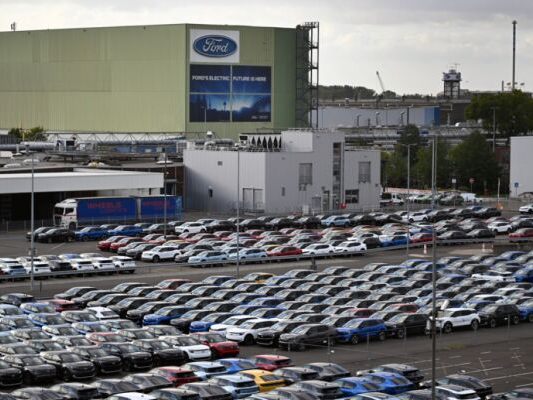 Ford-streicht-weitere-1-000-Stellen-in-Deutschland