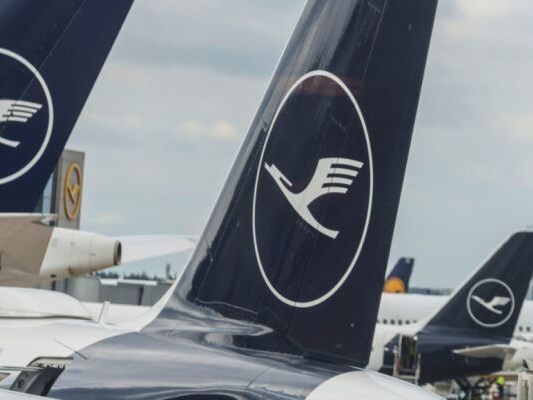 Lufthansa-will-4-000-Stellen-in-der-Verwaltung-streichen
