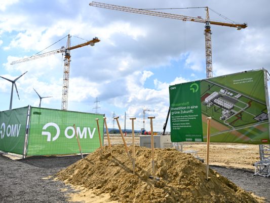 Anlage soll ab Ende 2027 grünen Wasserstoff produzieren