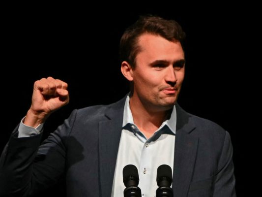 Rechtskonservativer Trump-Aktivist Kirk starb nach Schussattentat Rechtskonservativer Trump-Aktivist Kirk starb nach Schussattentat