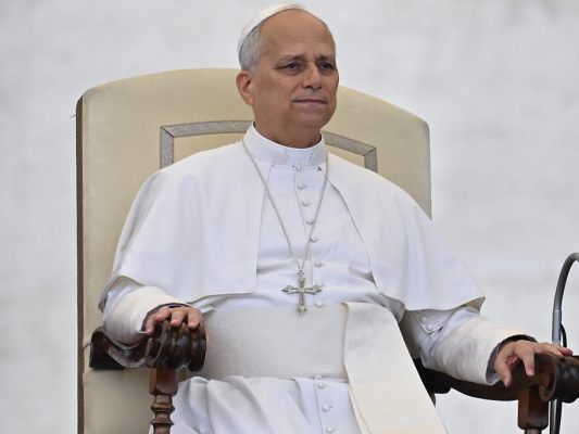 Papst-dankt-Lampedusa-f-r-Aufnahme-von-Migranten