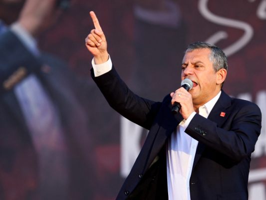 CHP-Chef Özgür Özel droht Absetzung