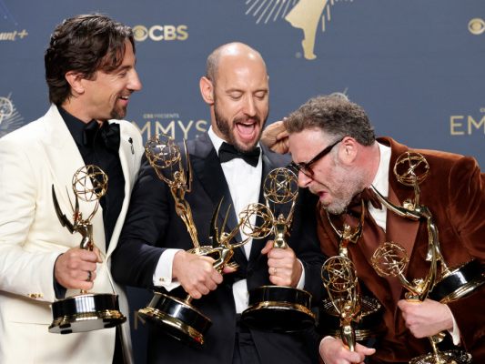-quot-The-Studio-quot-gewinnt-Emmy-als-beste-Comedy-des-Jahres