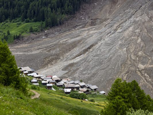 Aufarbeitung-des-Gletscherabbruchs-von-Blatten-dauert-an