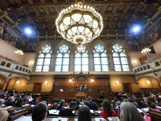 Kritik-an-Sparpaket-im-Wiener-Gemeinderat