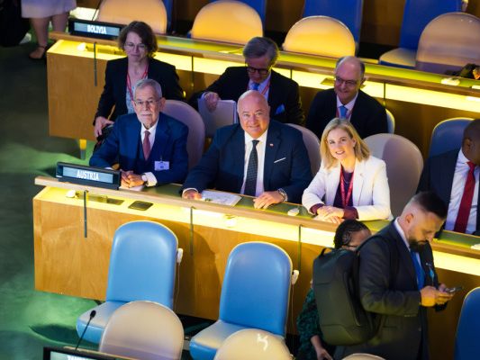 Van der Bellen, Stocker und Meinl-Reisinger bei Sitzung in New York Van der Bellen, Stocker und Meinl-Reisinger bei Sitzung in New York