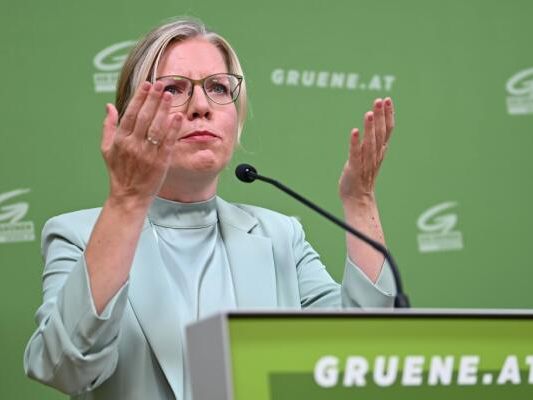 Gewessler nimmt SPÖ ins Visier Gewessler nimmt SPÖ ins Visier
