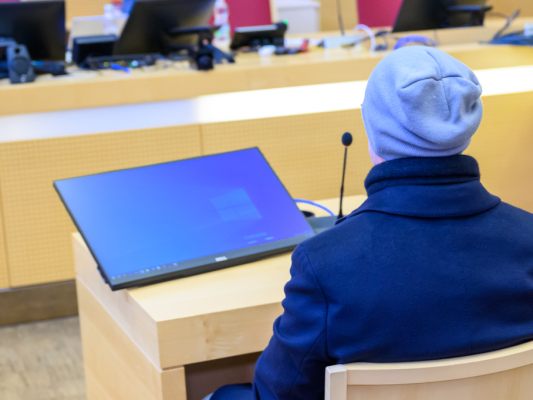 Der Deutsche bei seinem Prozess in Wels