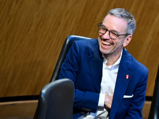 Kickl will weiter "Volkskanzler" werden