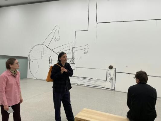 Kuratorin Ammer, Künstler Pils: Wandbild als "Kunst auf Zeit"