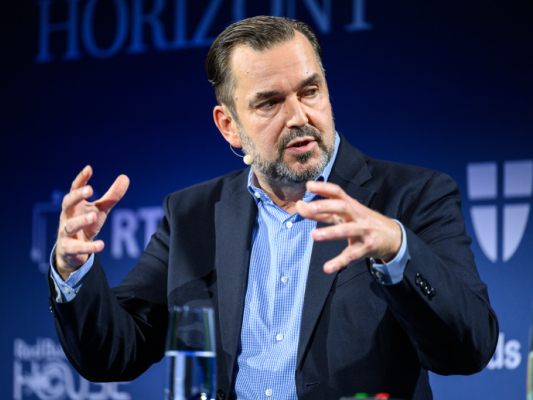 Clemens Pig will die Medienplayer am Markt zusammenbringen