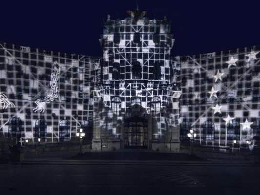 Neue Burg wird zum Erinnerungskunstwerk
