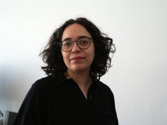 Huda-Takriti-erh-lt-Kardinal-K-nig-Kunstpreis