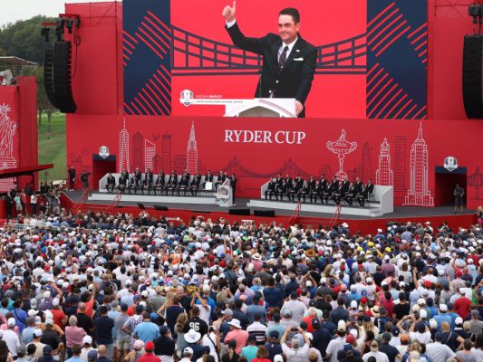 Der Ryder Cup wurde feierlich eröffnet