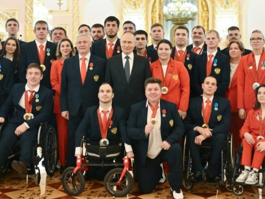 Russlands Präsident Putin bei einer Ehrung erfolgreicher Para-Athleten