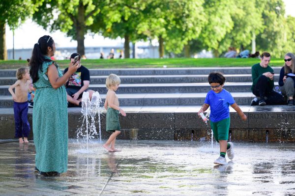 US-TRUMP-AUTHORIZES-MILITARY-FORCE-TO-QUASH-PORTLAND-ANTI-ICE-PR