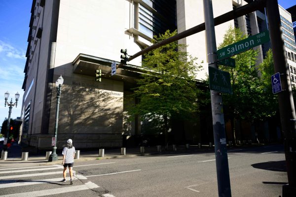 US-TRUMP-AUTHORIZES-MILITARY-FORCE-TO-QUASH-PORTLAND-ANTI-ICE-PR