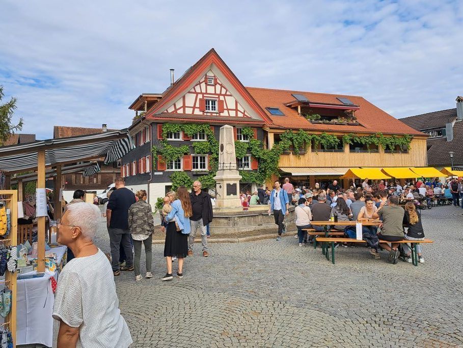Hatler-Brunnen-wird-zum-Treffpunkt