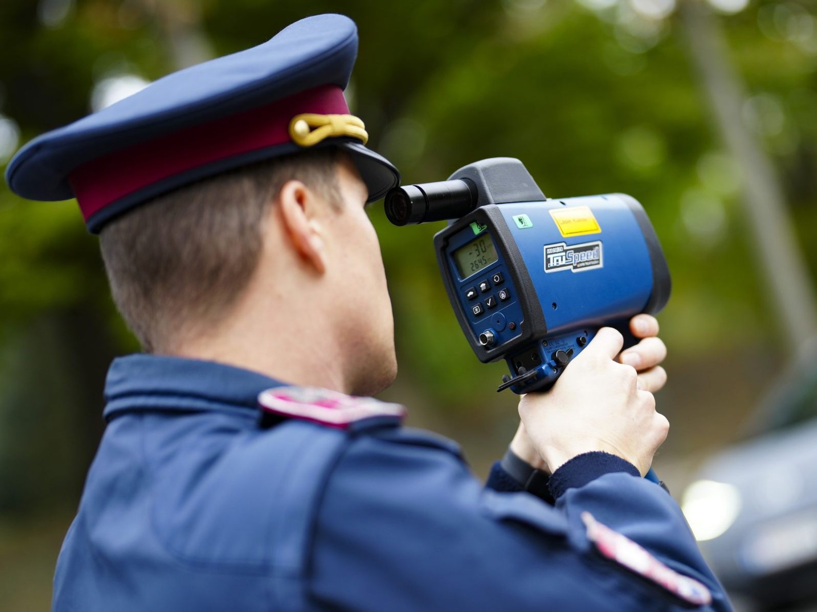 Drei Raser wurden von der Polizei erwischt.