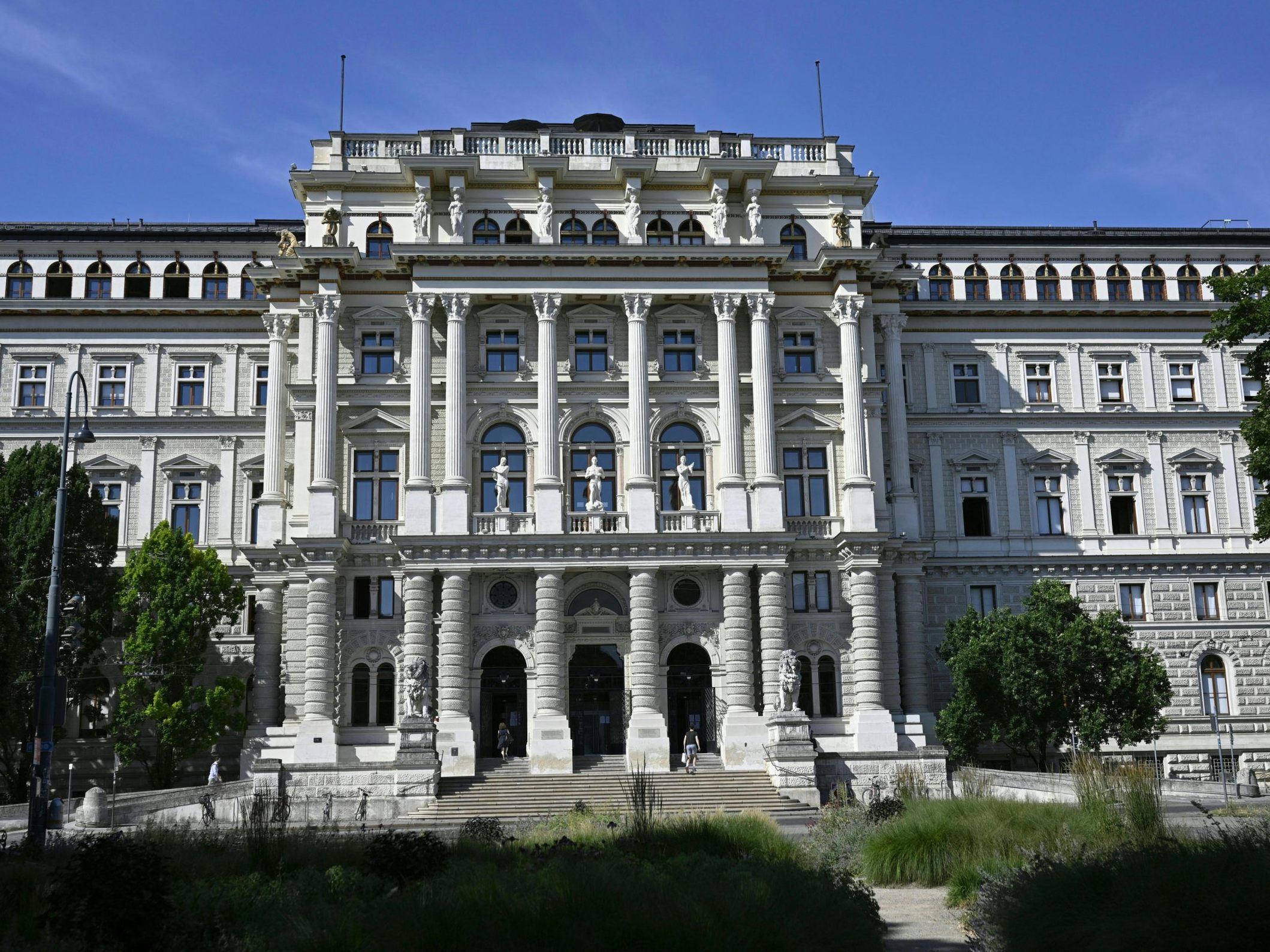 Prozess in Wien. Prozess in Wien.