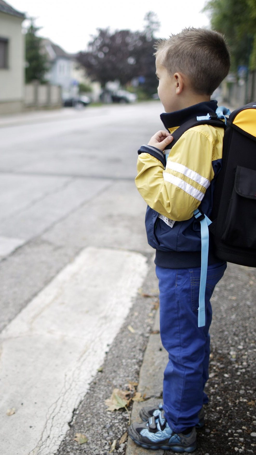 Wenn Kinder alleine in den Straßenverkehr geschickt werden, gilt es einige Rechten, Pflichten und Hinweise zu beachten, betont der ÖAMTC.