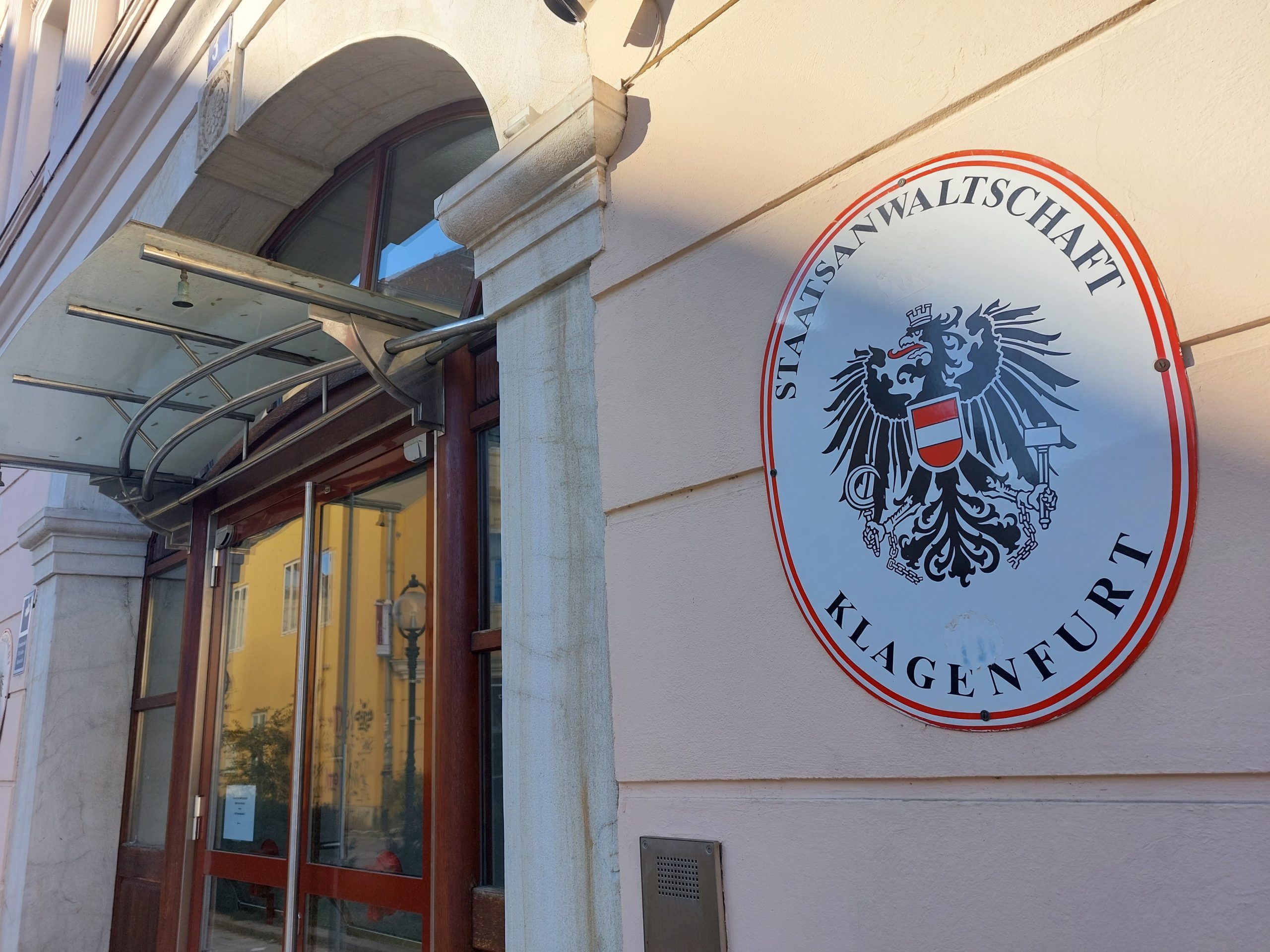 Die Staatsanwaltschaft Klagenfurt bestätigt Ermittlungen. Die Staatsanwaltschaft Klagenfurt bestätigt Ermittlungen.