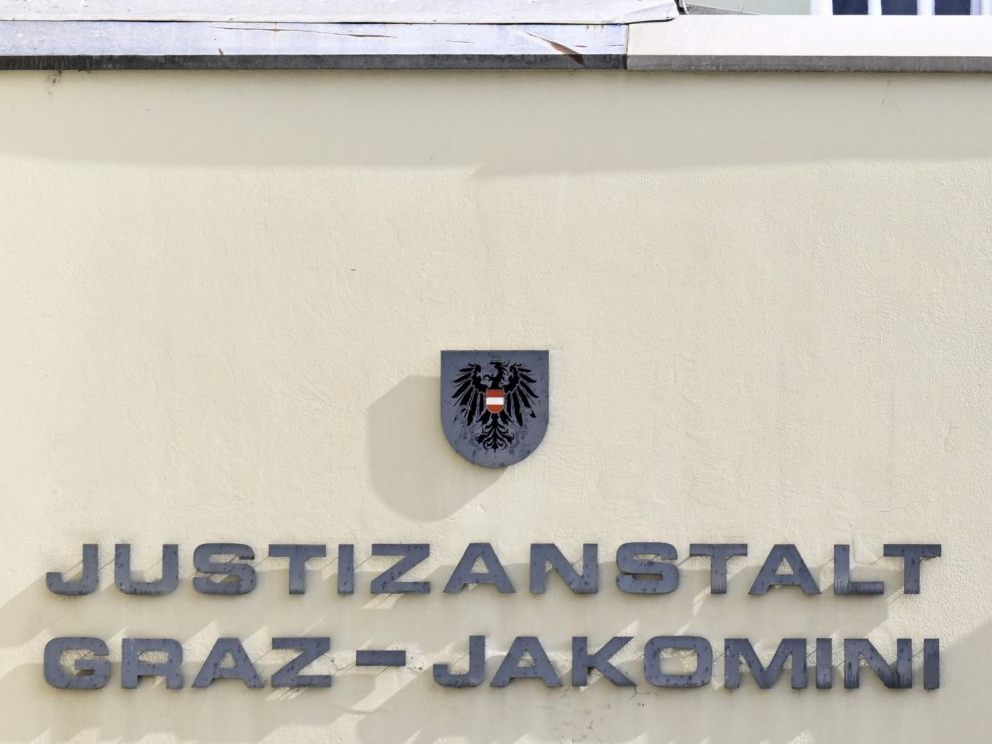 Auch ein fünfter Verdächtiger ist in Haft. Auch ein fünfter Verdächtiger ist in Haft.