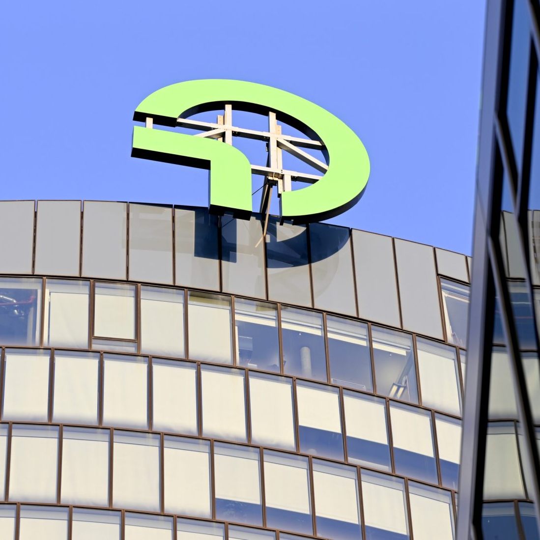 Die OMV Petrom erwarb 50% der Anteile an einem PV-Großprojekt in Bulgarien.